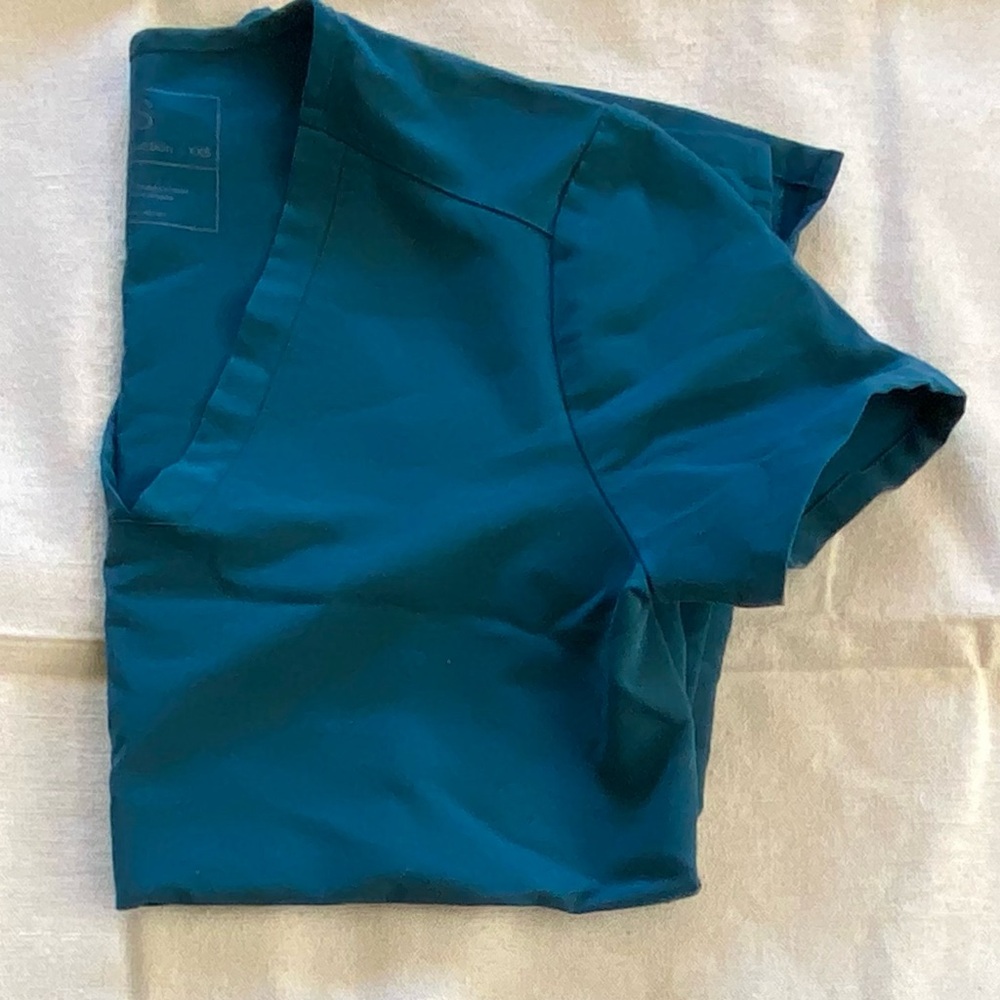 Figs Caribbean Blue Scrub Set
